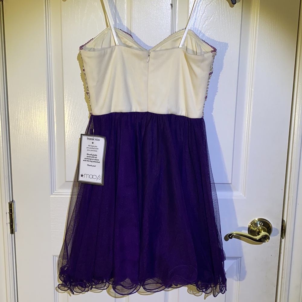 New With Tag - Picture 2 of 3
